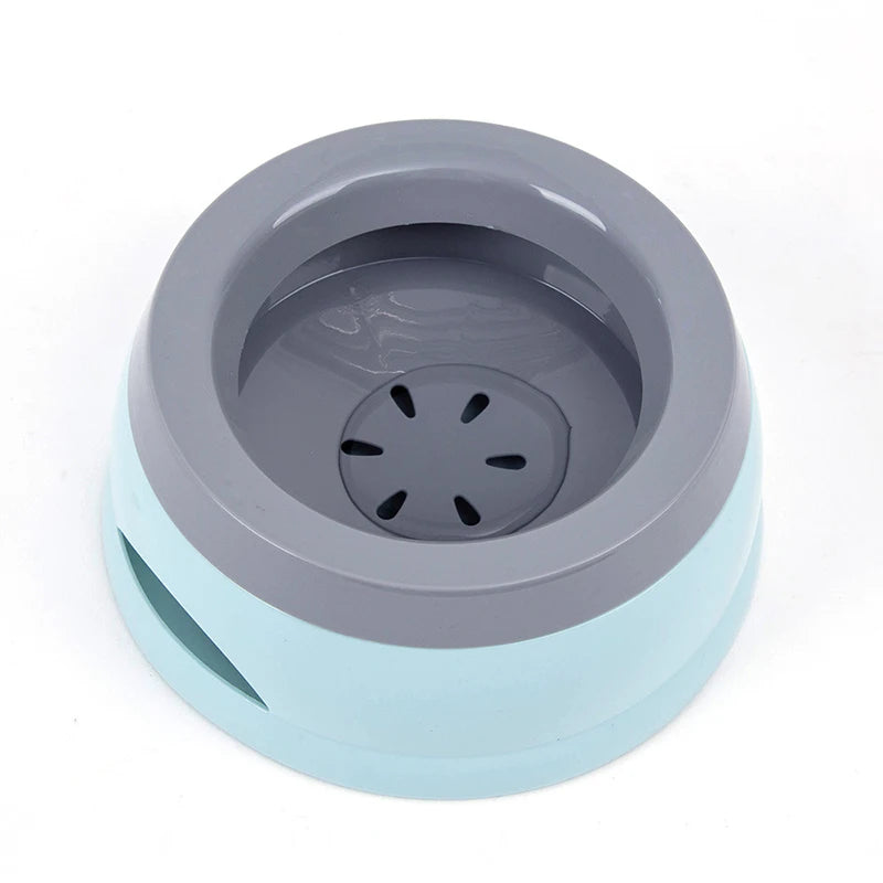 No-Spill Floating Pet Water Bowl – Keeps Your Pet’s Mouth Dry & Clean!